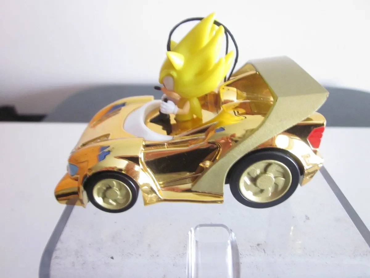 Super Sonic 01 Gold The Hedgehog Calamiti Car 2025 - Image 2