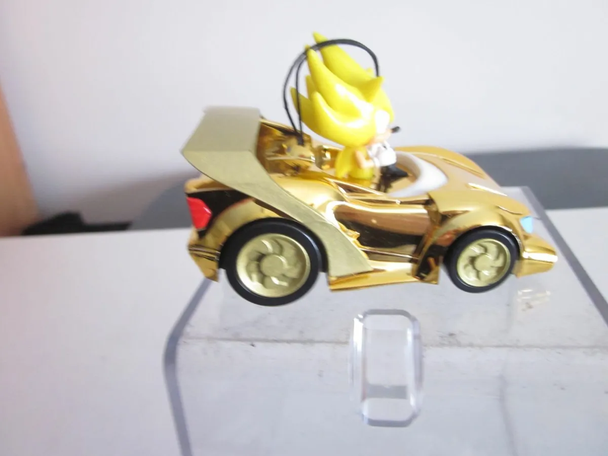 Super Sonic 01 Gold The Hedgehog Calamiti Car 2025 - Image 4