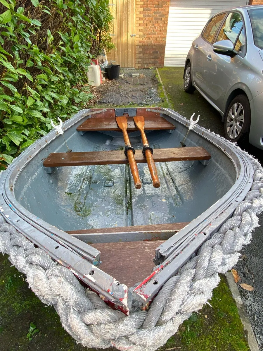 Rowing boat, punt, dinghy - Image 3