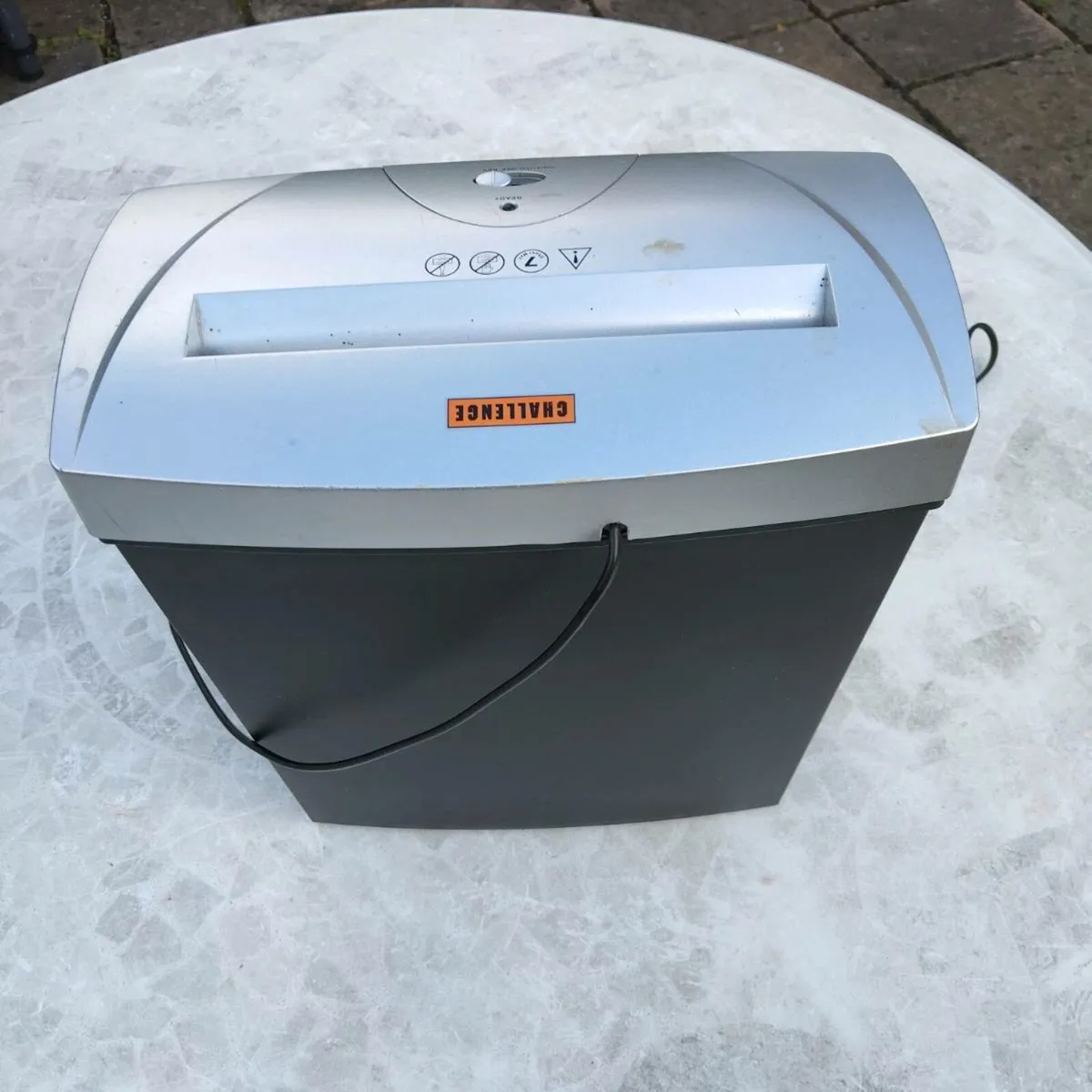 Paper Shredder - Image 1