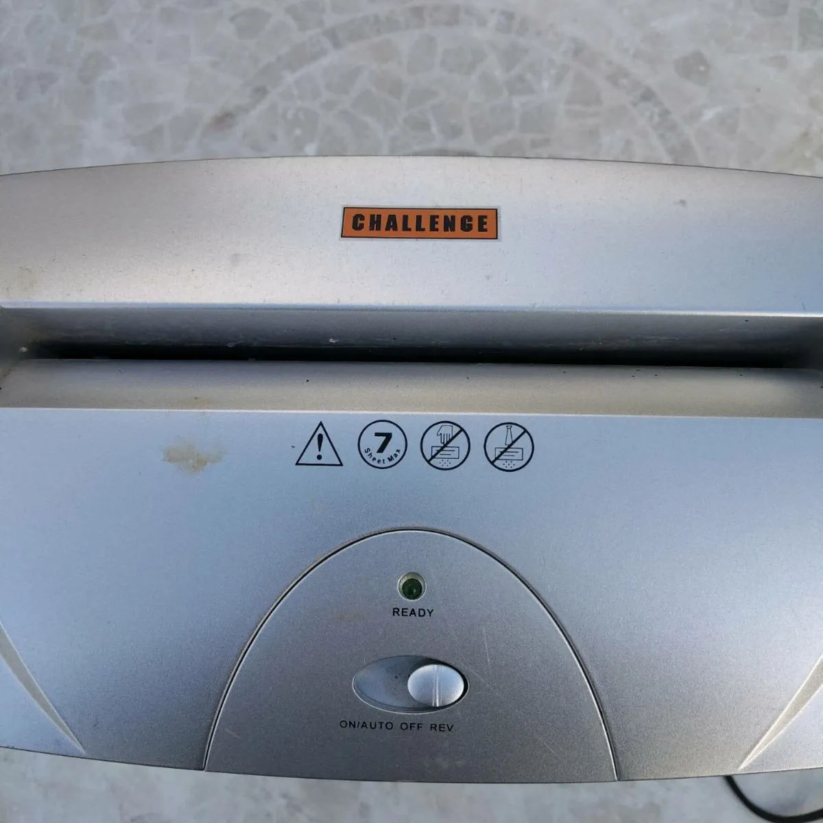 Paper Shredder - Image 3