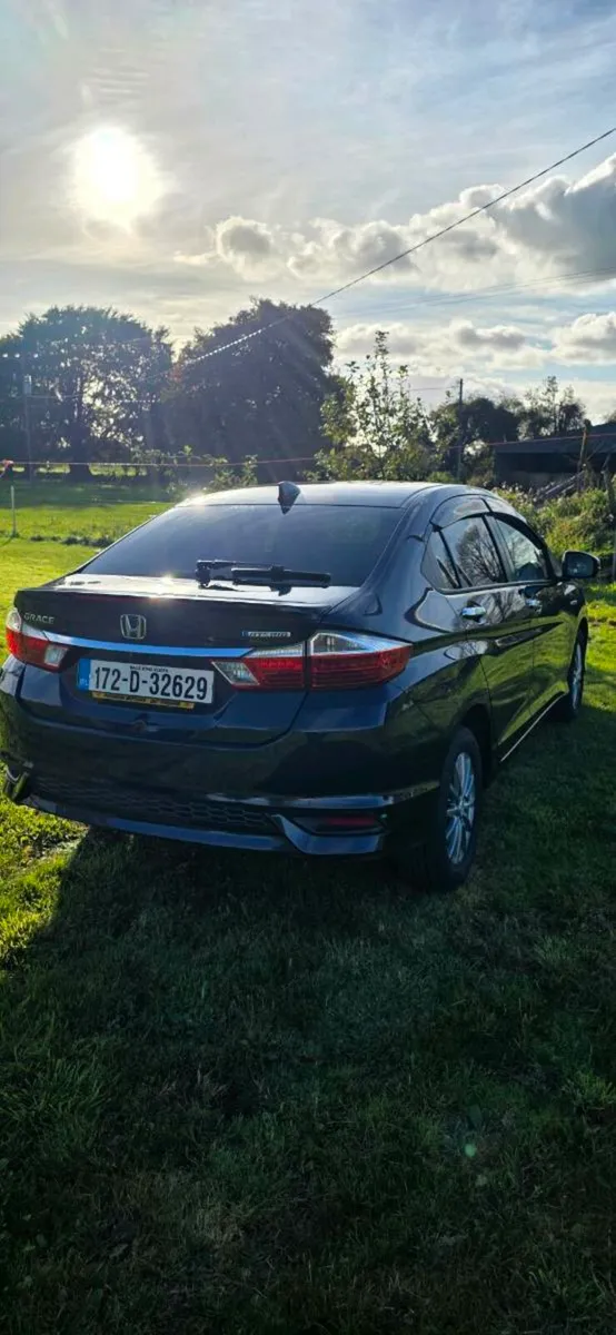 Honda Grace 1.5 hybrid, excellent condition. - Image 3