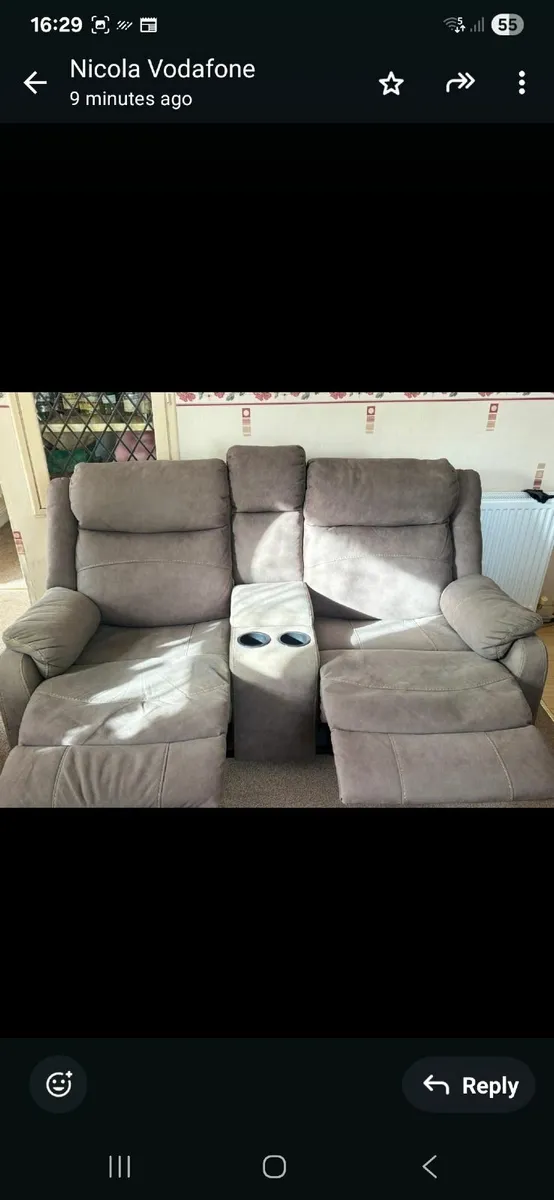 2 seater manual recliner couch with console - Image 2