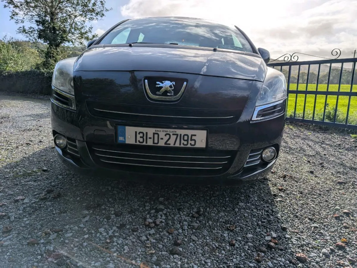 2013 Peugeot 5008 1.6 HDI Active - Image 2