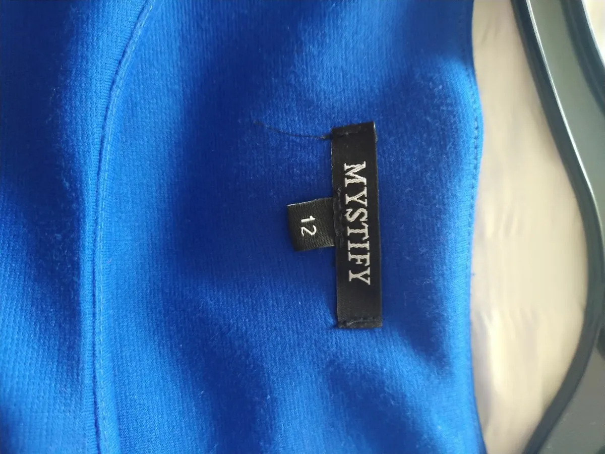 Ladies dress - Image 3