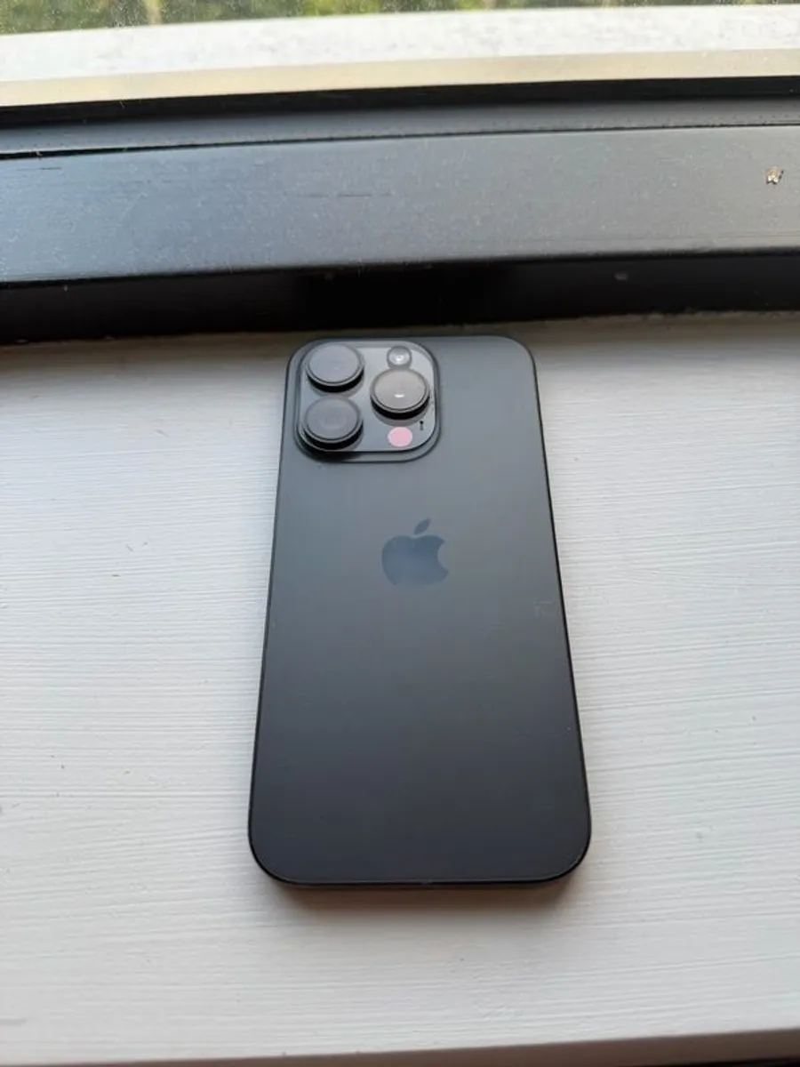 iphone 15 pro - Image 1