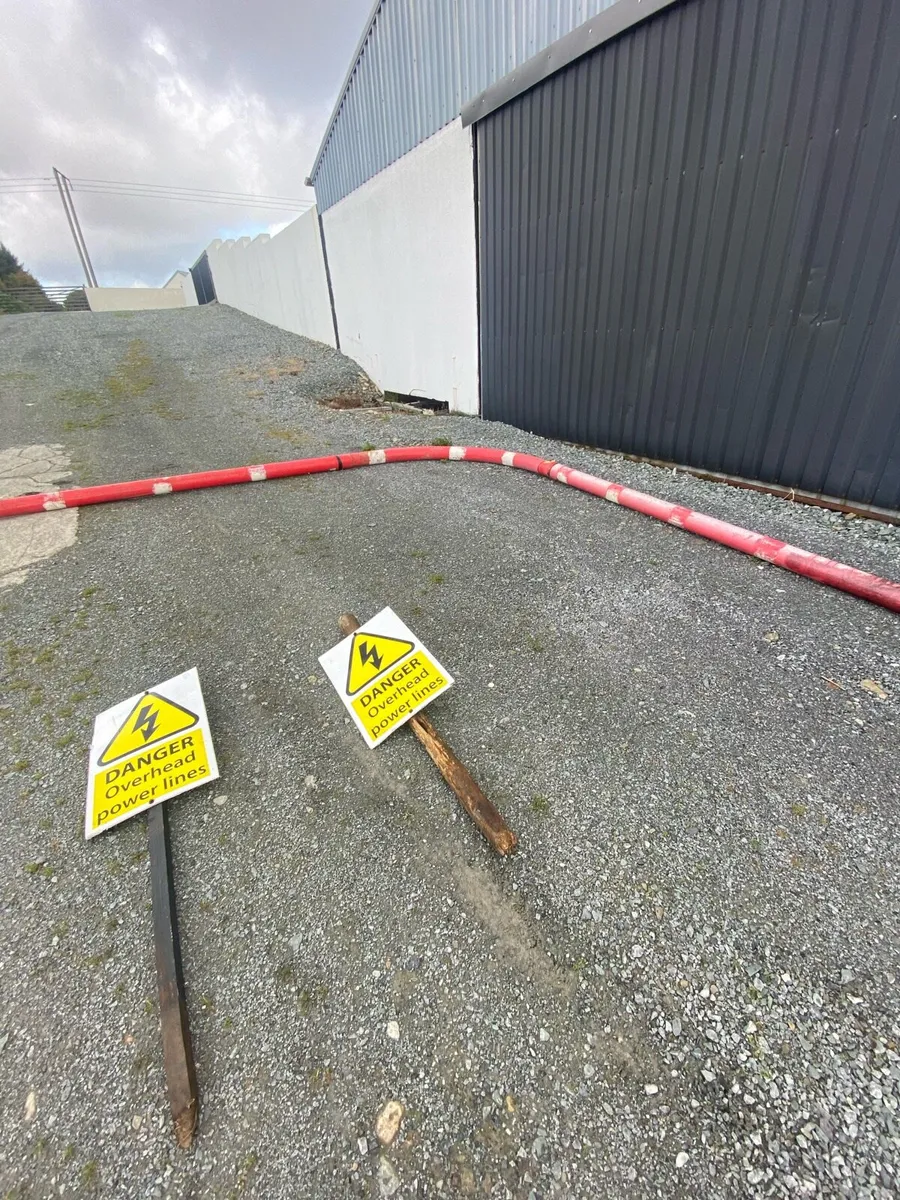 Safety gate - Image 1