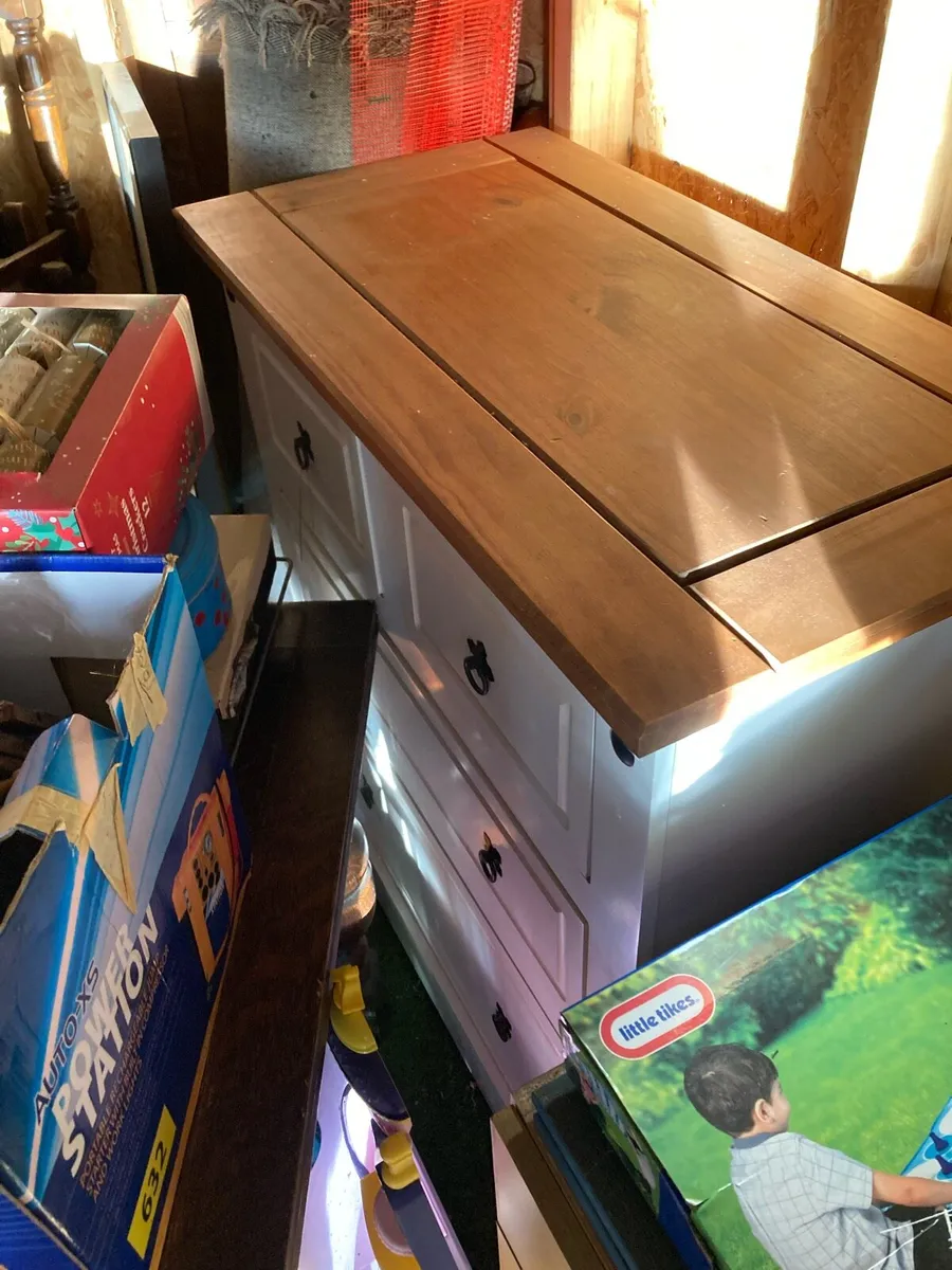 Bedroom furniture - Image 4