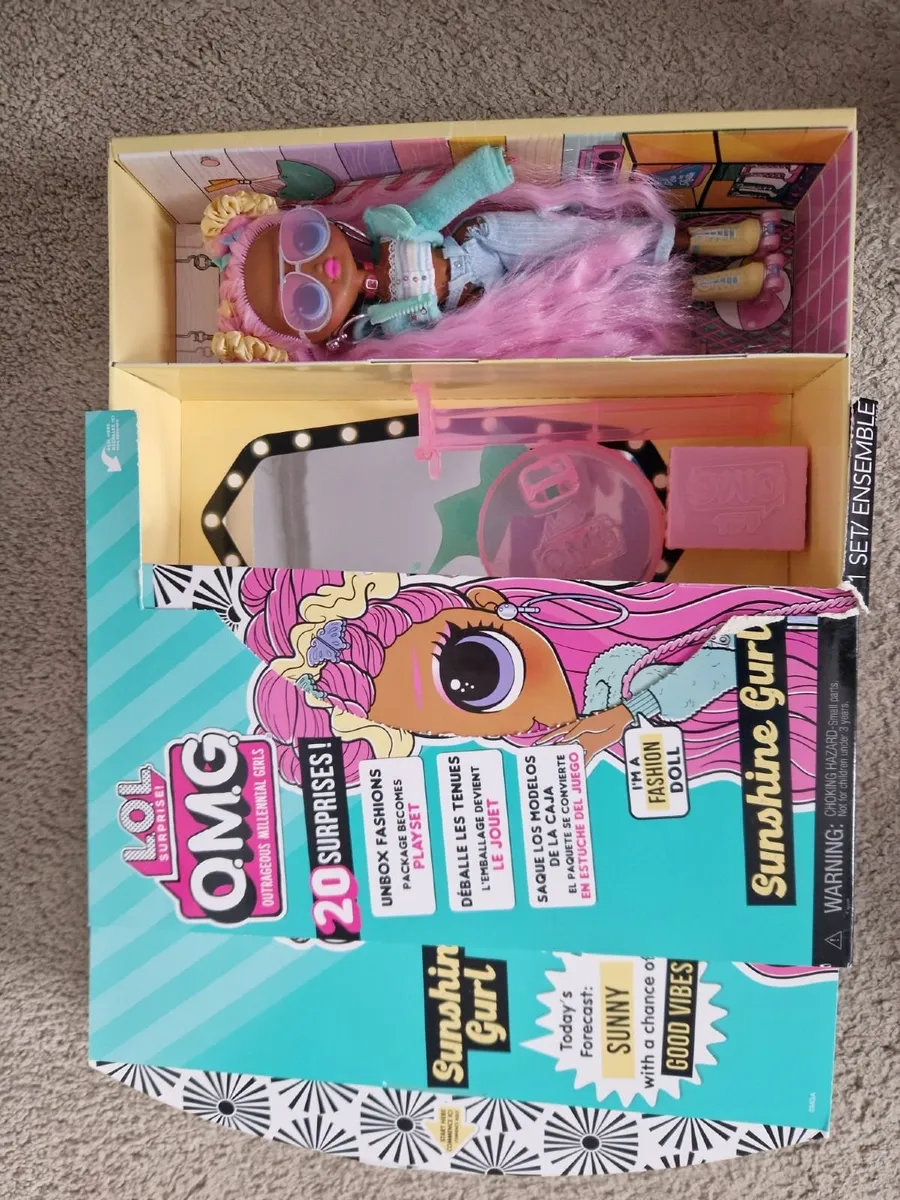 LOL campervan, dolls & accessories - Image 2