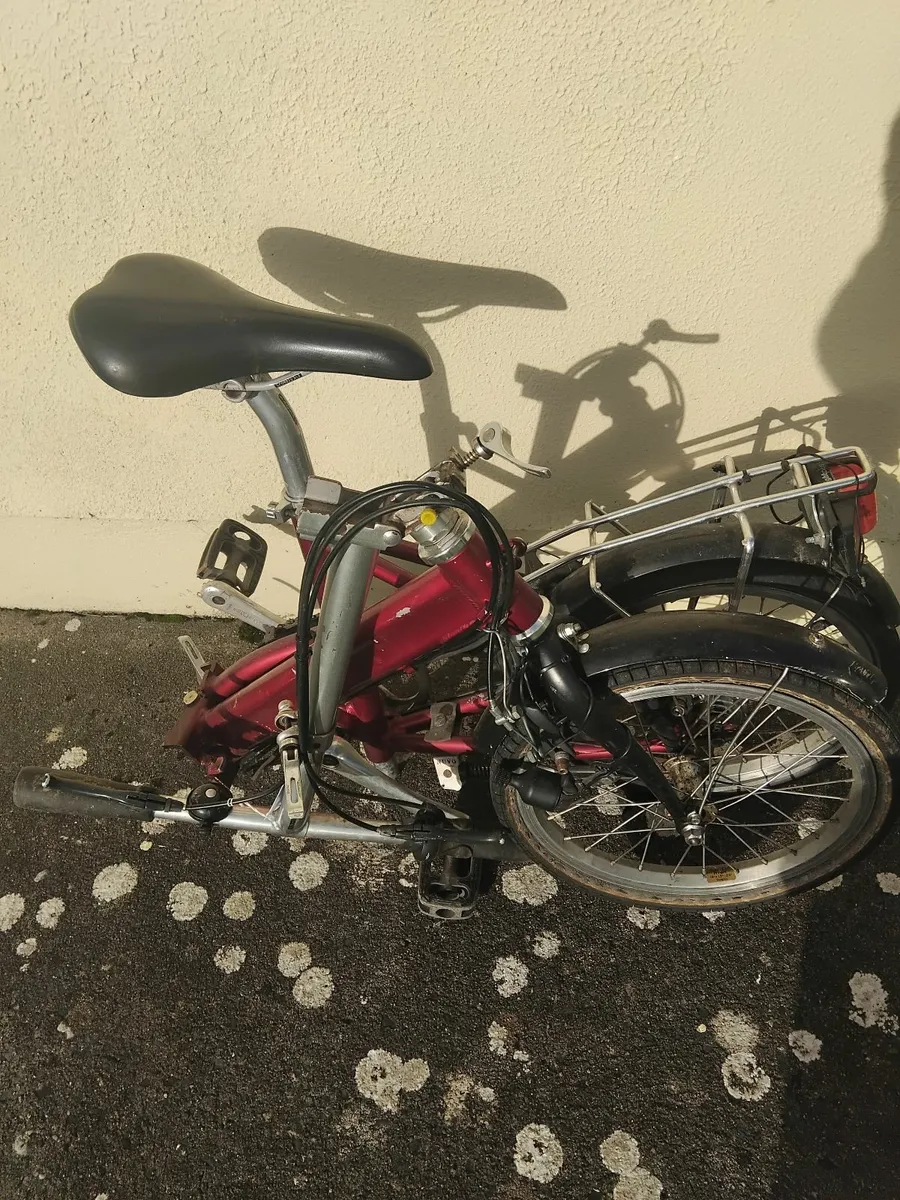 Foldaway bicycle - Image 2