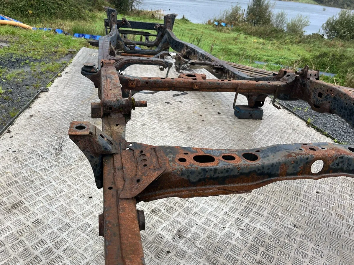Toyota Hilux Chassis - Image 2