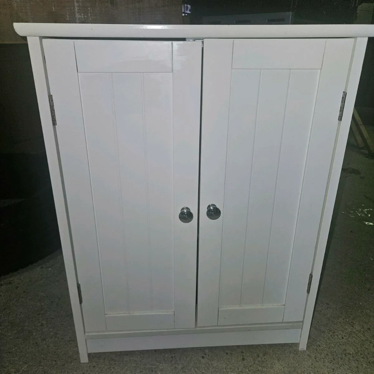 Bathroom storage units - Image 4