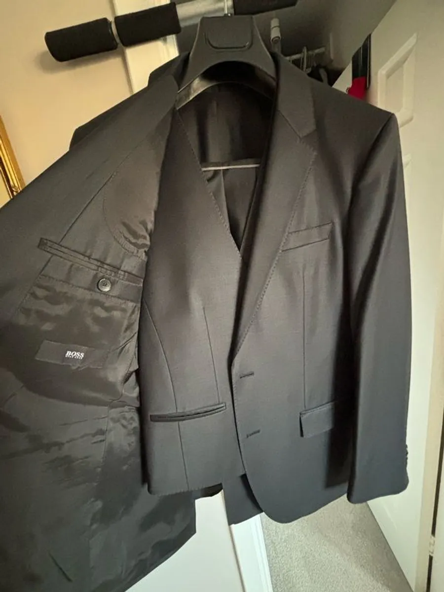 Hugo Boss - Black three piece suit - Image 1