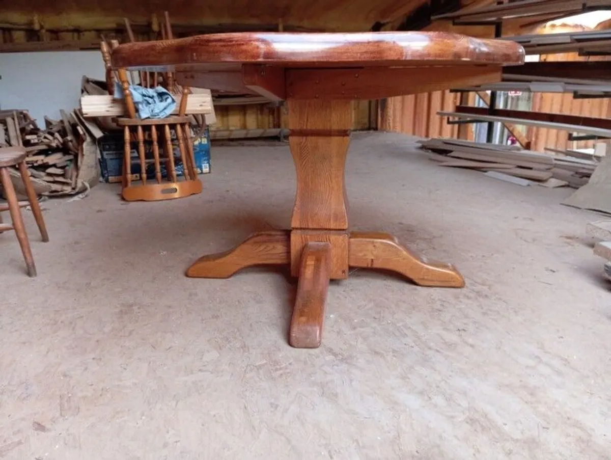 solid oak table - Image 2
