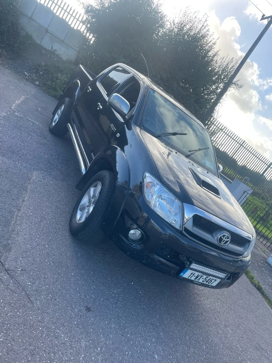 Toyota hilux - Image 1