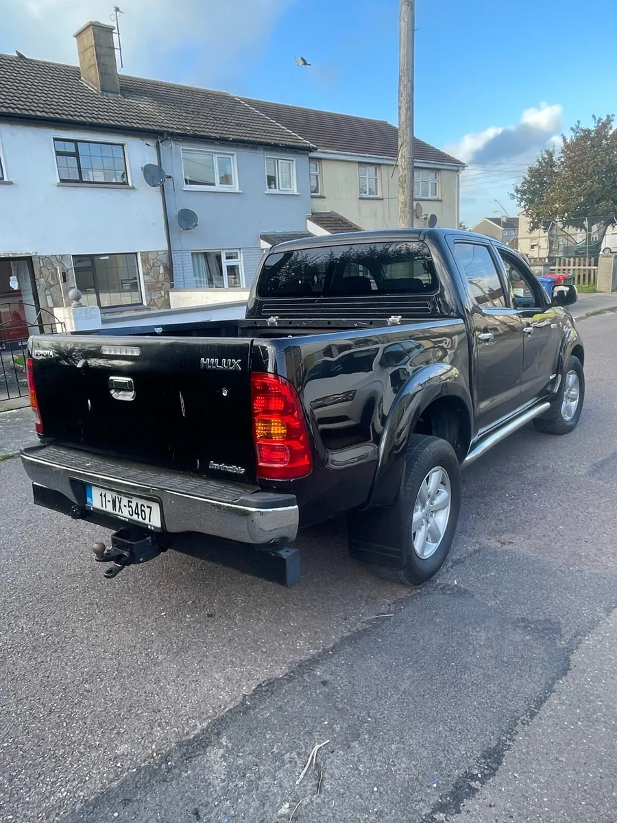 Toyota hilux - Image 3