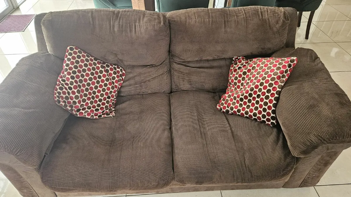 Furniture suite - Image 2