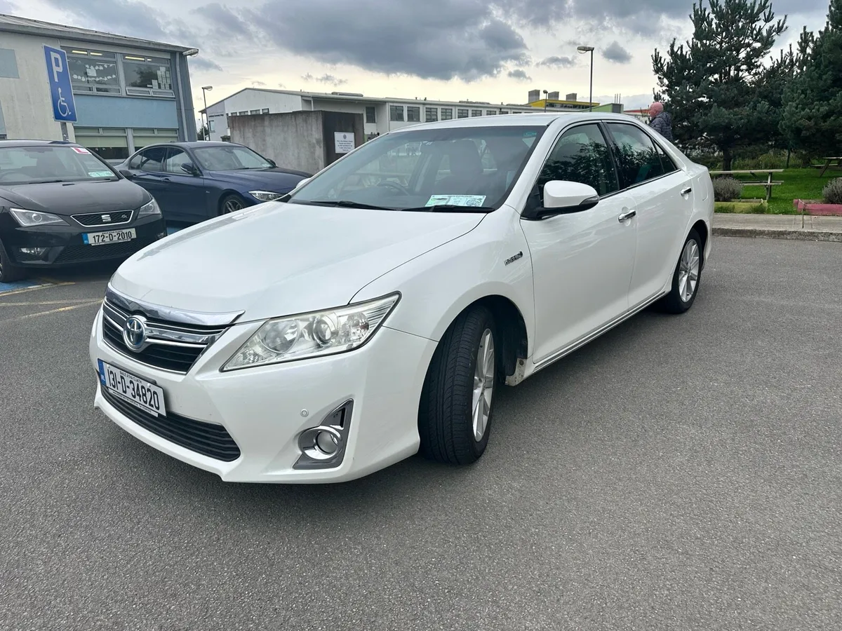 Toyota Camry - Image 3