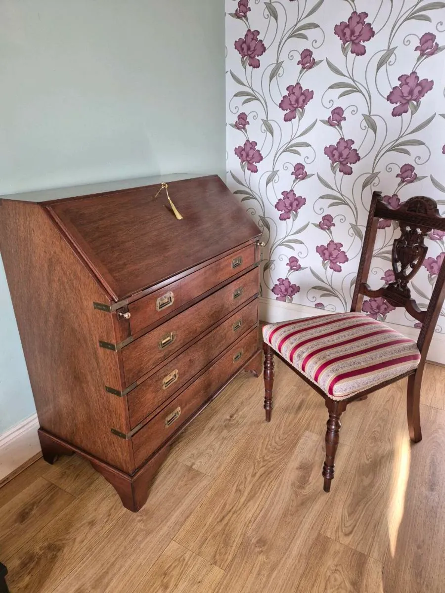 Writing desk - Image 1