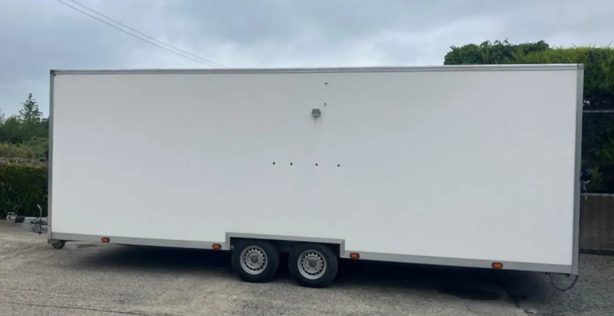 Welfare / Contamination Cleaning Trailer - Image 1