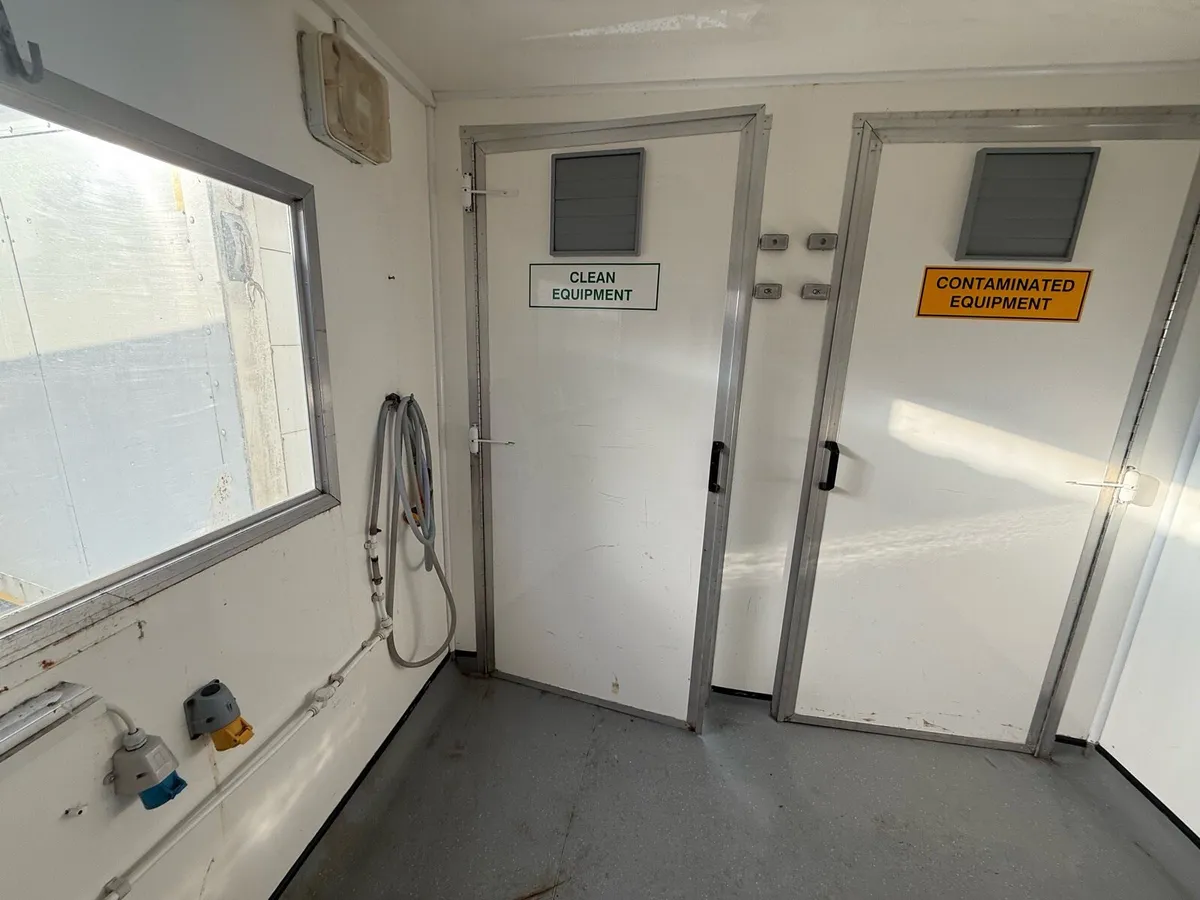 Welfare / Contamination Cleaning Trailer - Image 4