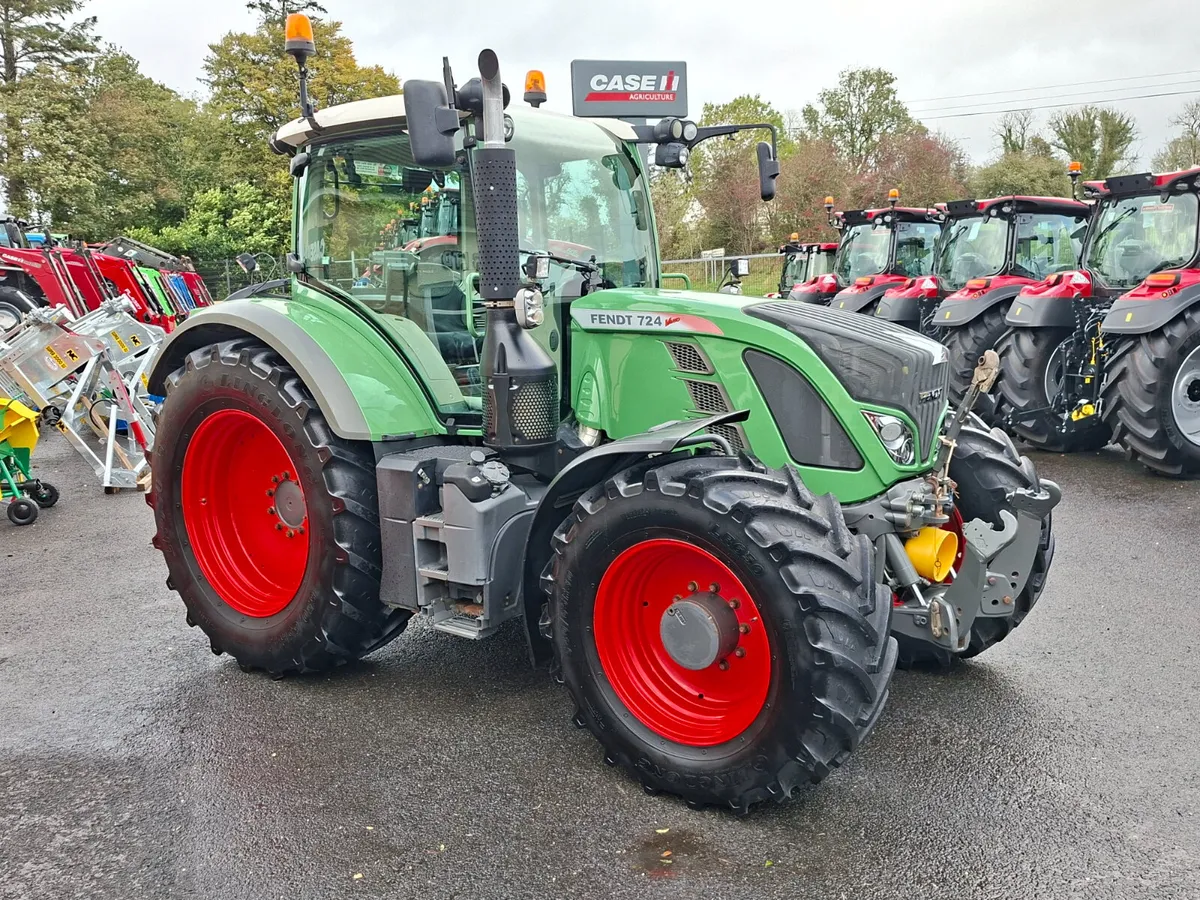 2013 FENDT 724 - Image 2