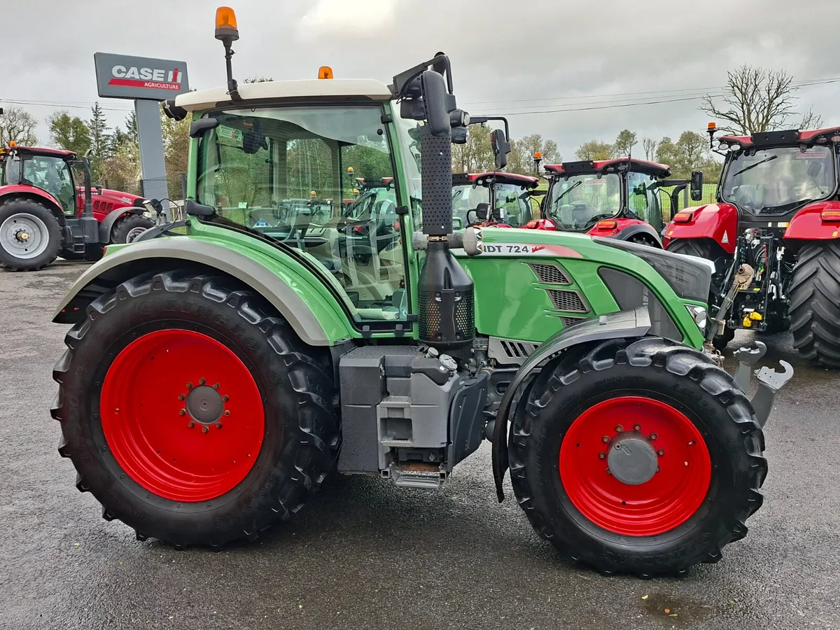 2013 FENDT 724 - Image 4