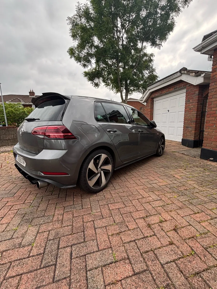 Volkswagen Golf GTI - Image 3