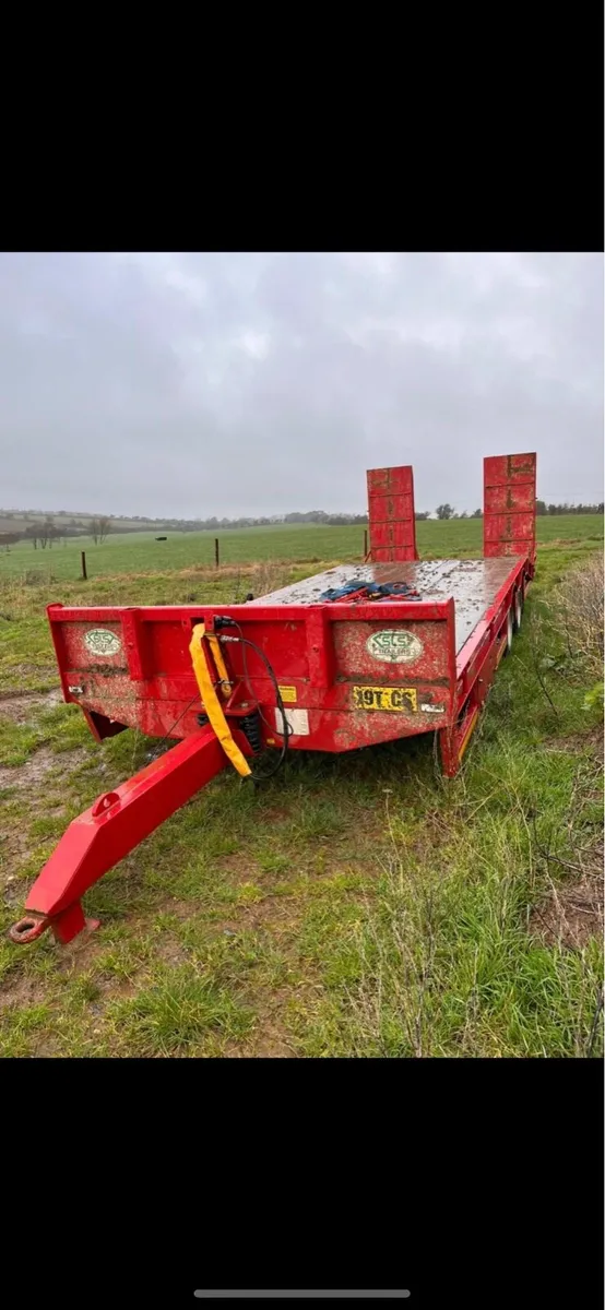 6910 and lowloader - Image 4