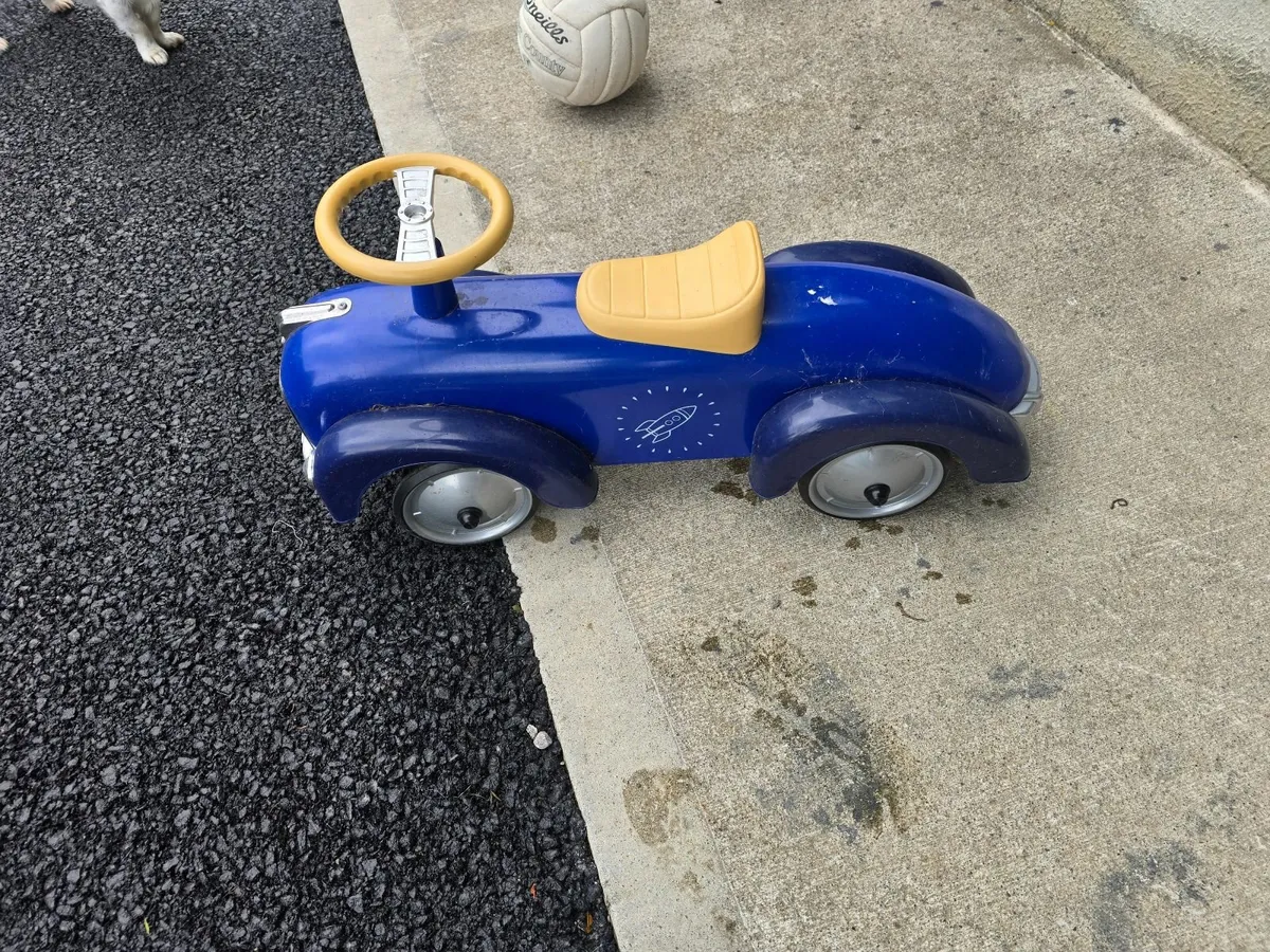 Garage Clearout - Image 1