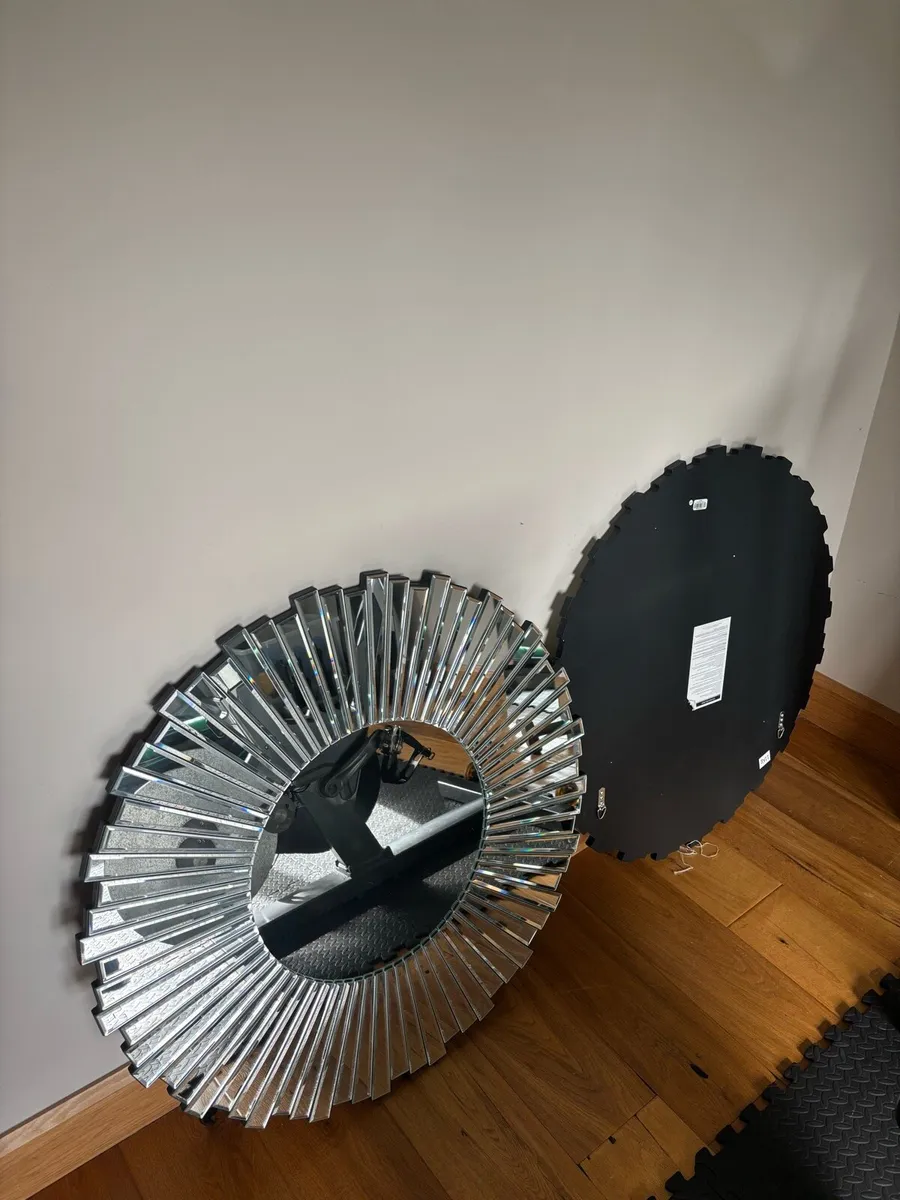 Sitting room mirrors - Image 2