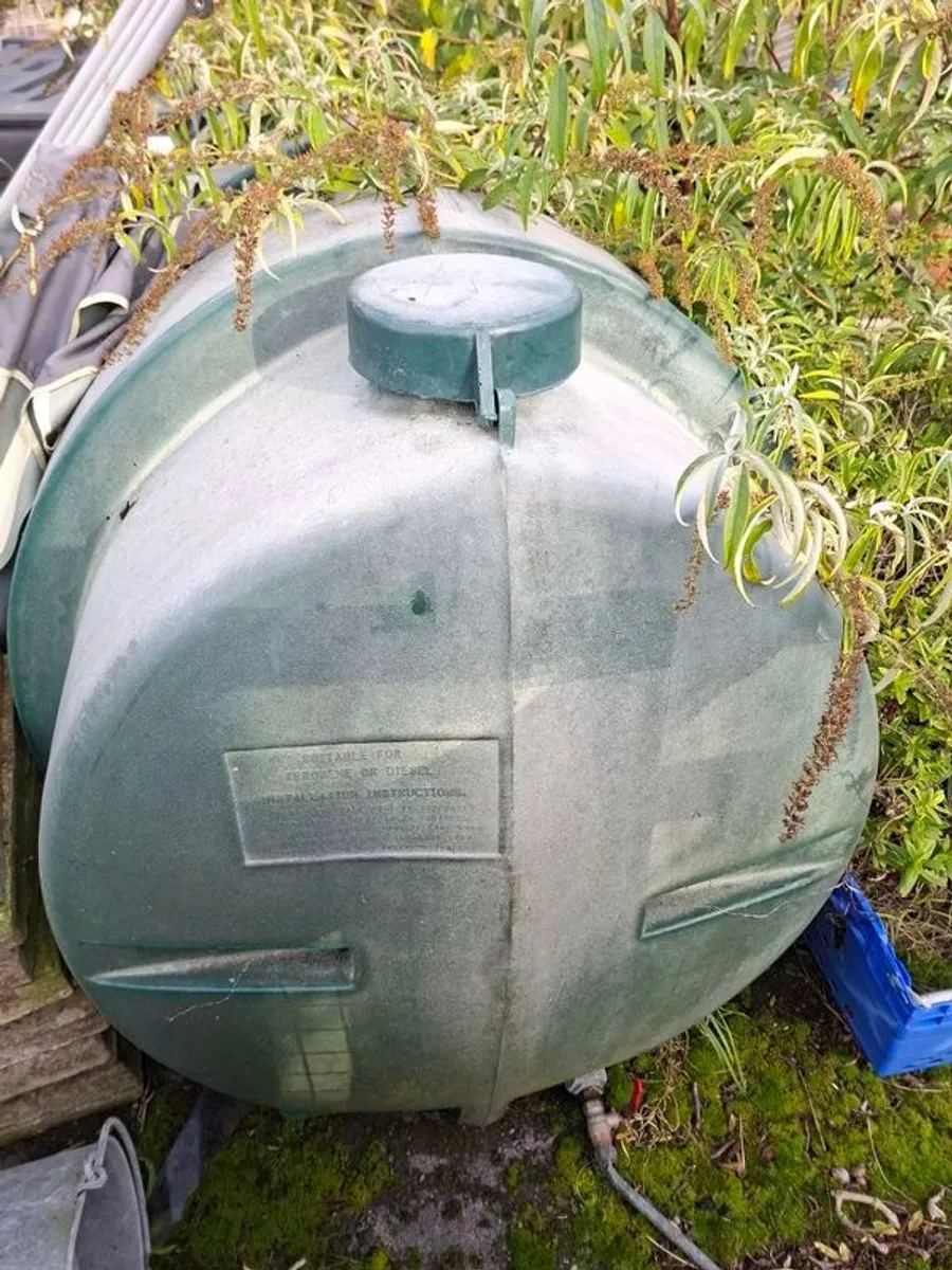 oil tank - Image 1