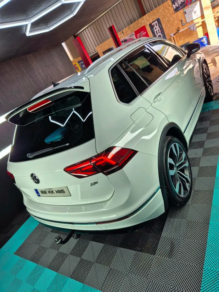 Volkswagen tiguan r line - Image 4