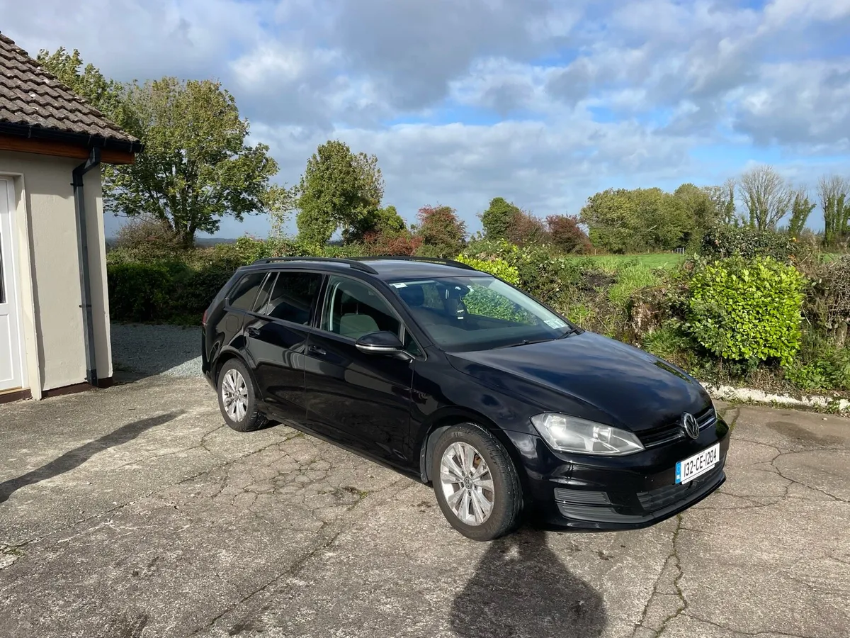 VW Golf Estate 1.6 TDi Blue Motion - Image 1