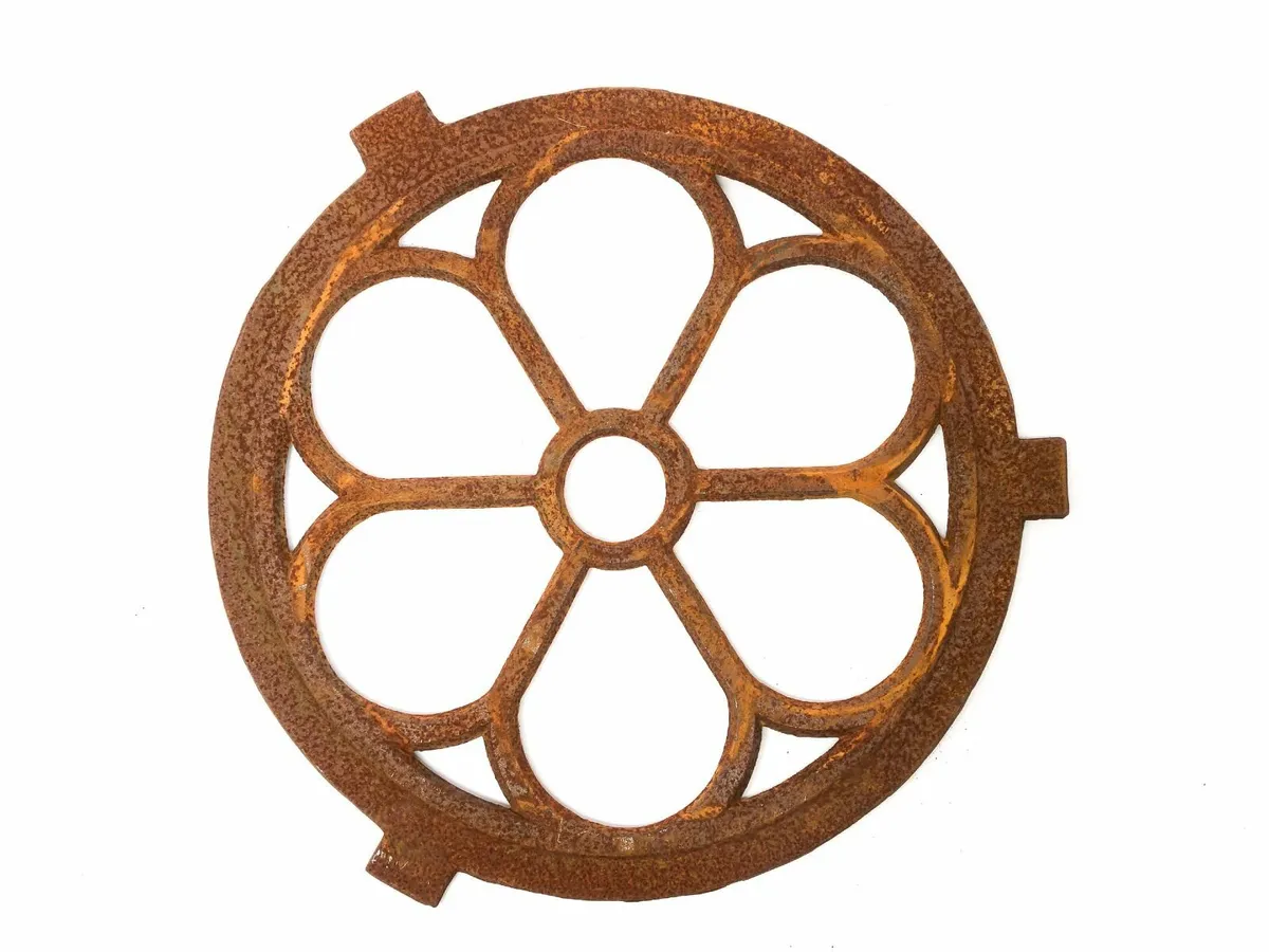 Round Stable Window 60cm Iron Antique Style - Image 3