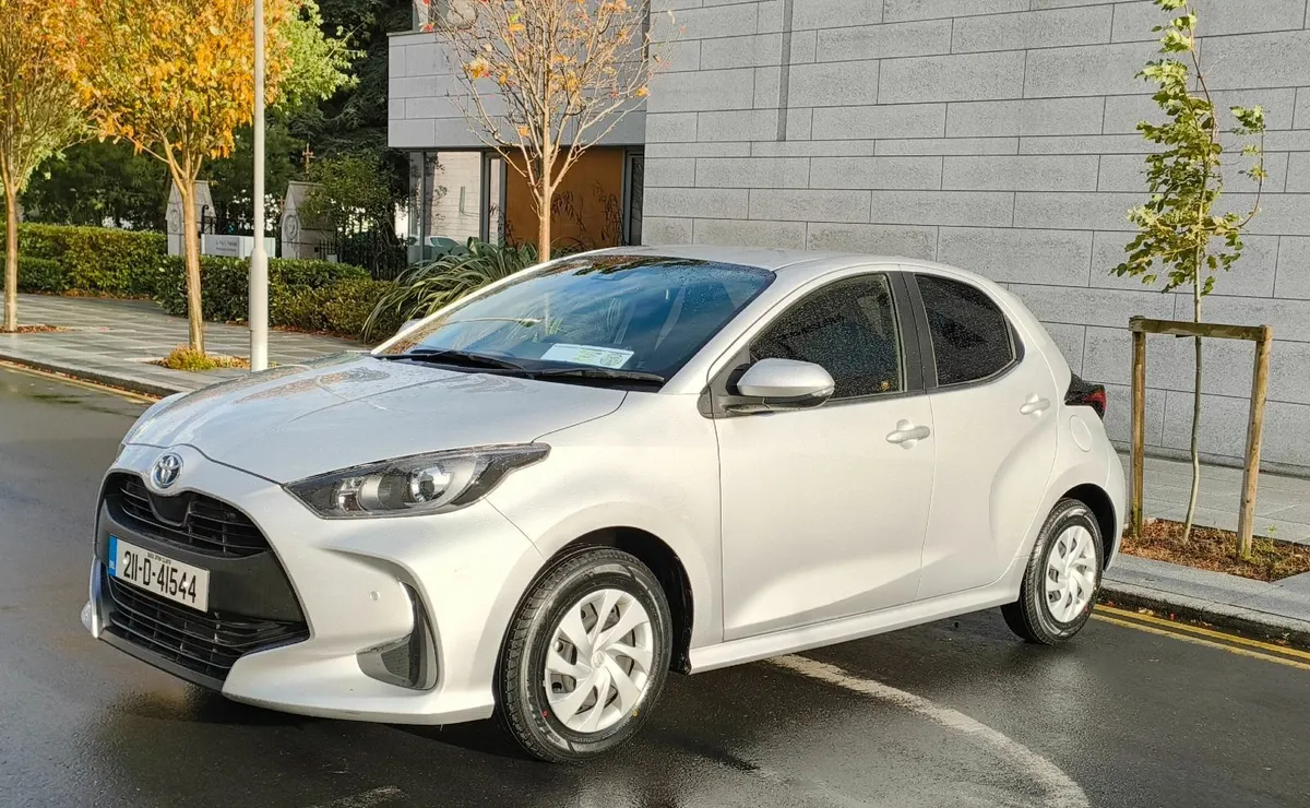 Toyota Yaris Hybrid – 2021 – NCT 09/2027 - Image 2