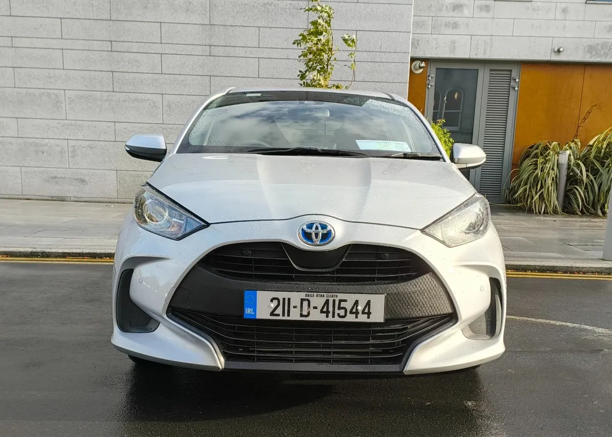 Toyota Yaris Hybrid – 2021 – NCT 09/2027 - Image 3
