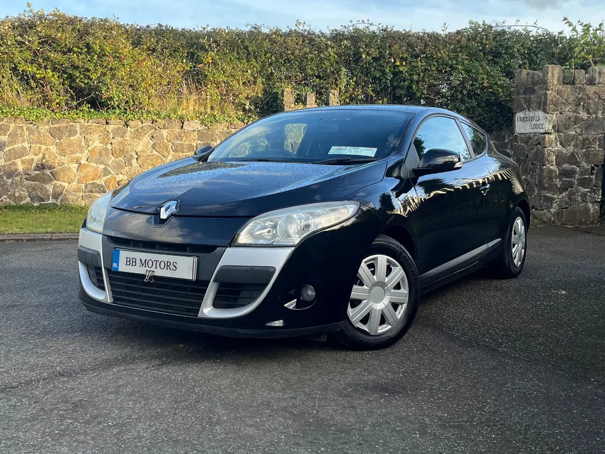 Renault Megane 1.5 DCI COUPE. Low mileage - Image 4
