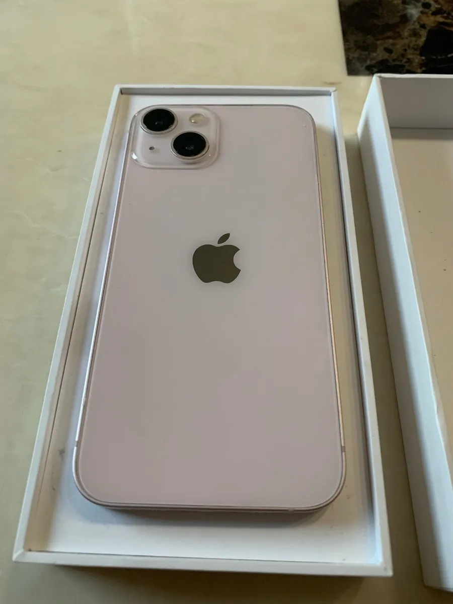 iPhone 13 128GB Pink - Image 1