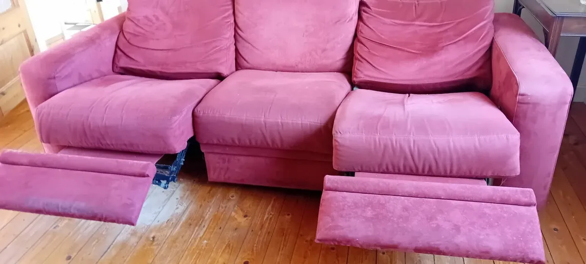 Large Sofa Italian design with reclining seats Red - Image 2