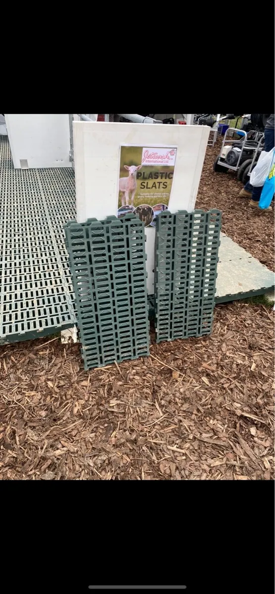 Plastic Sheep slats - Image 4