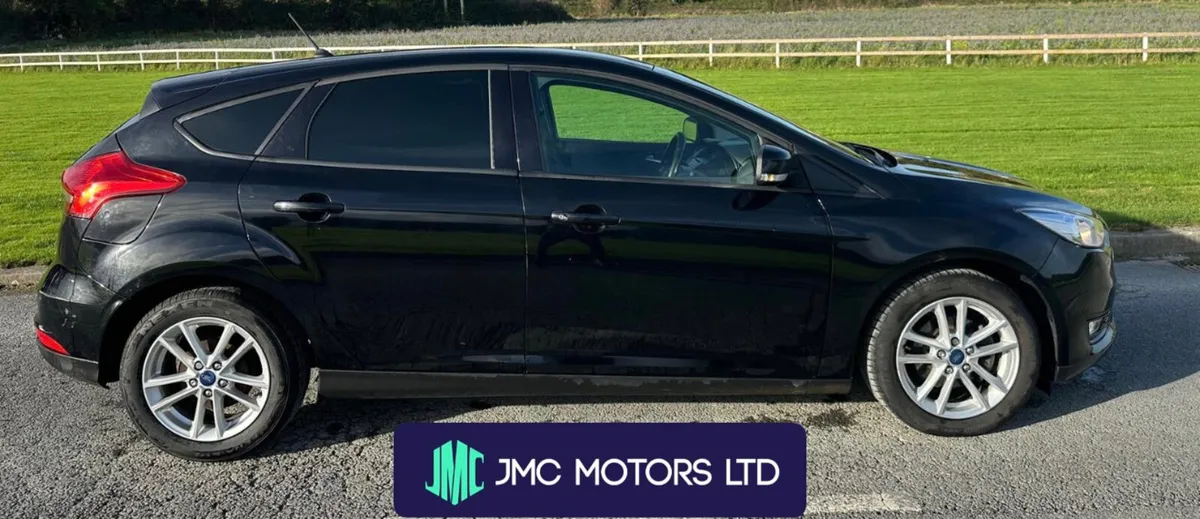 Ford Focus 2018 Cvrt 9/2026 - Image 3