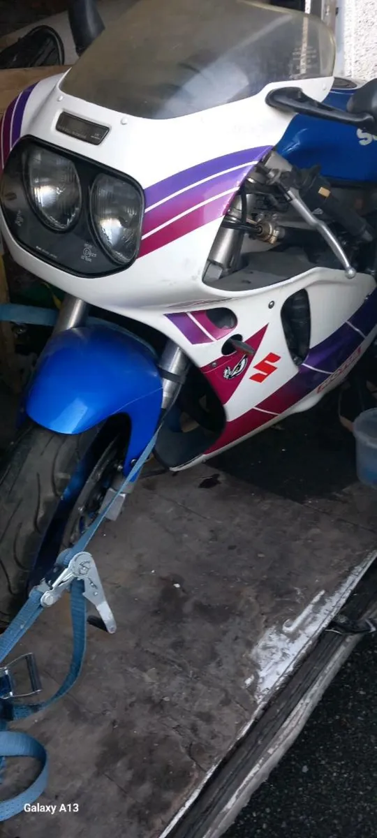 Suzuki gsxr 750 1993 - Image 3