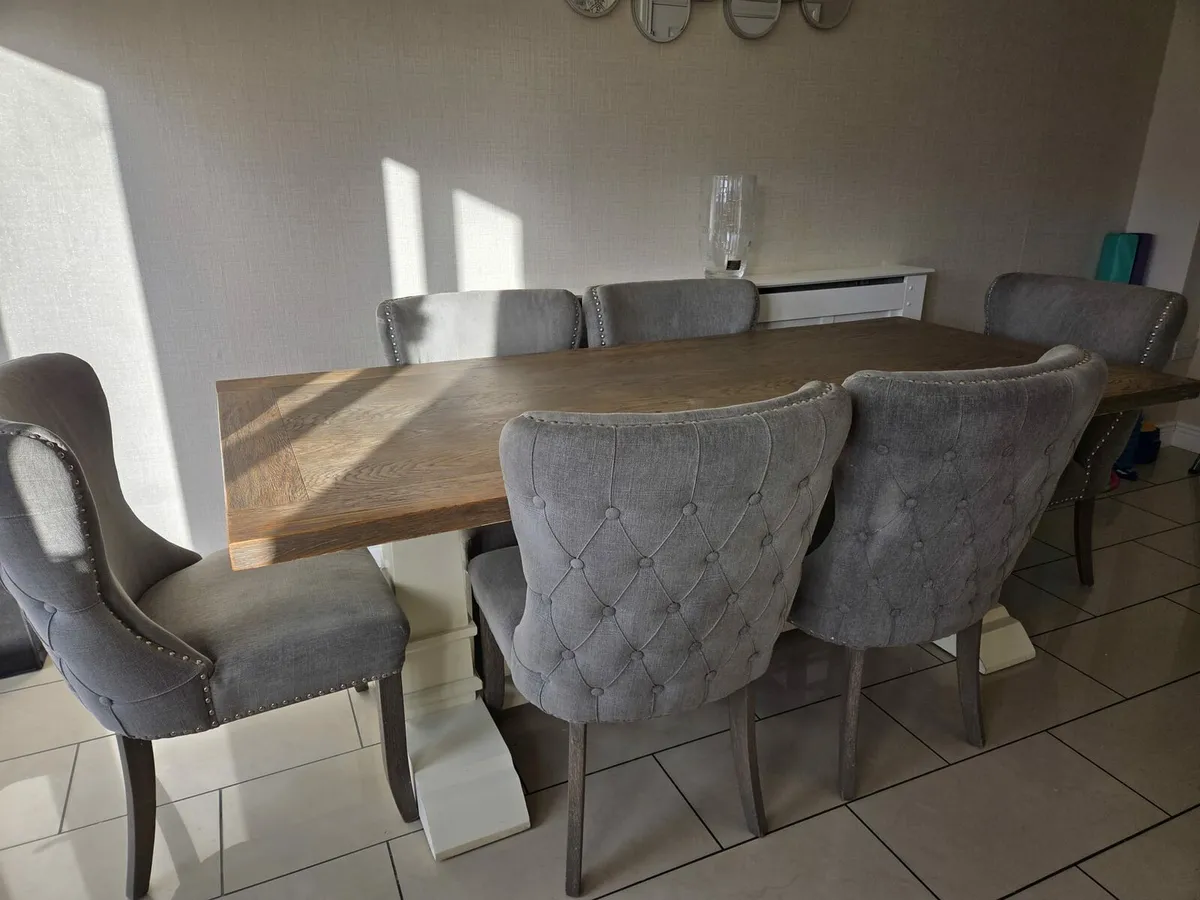 Dining - Image 1