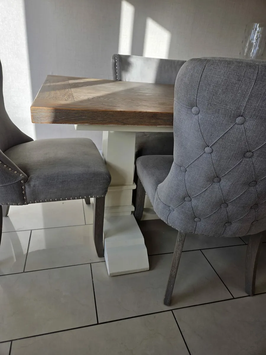 Dining - Image 3