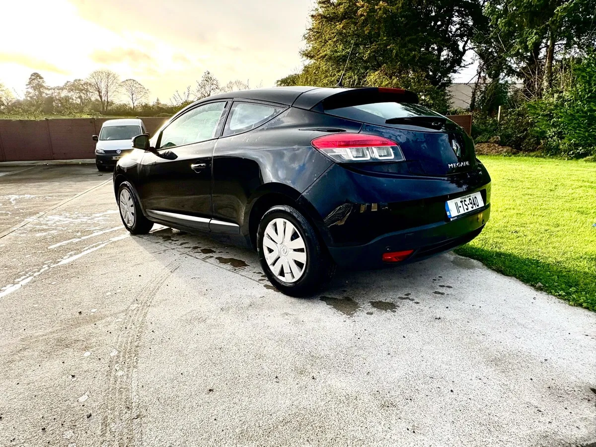 2011 RENAULT MEGANE COUPE NCT 03/26 - Image 3