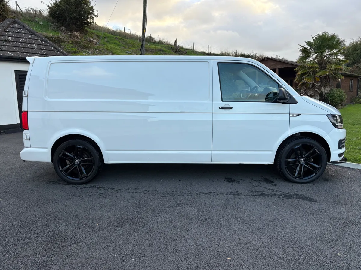 2017 Volkswagen Transporter 2.0 150bhp LWB - Image 2