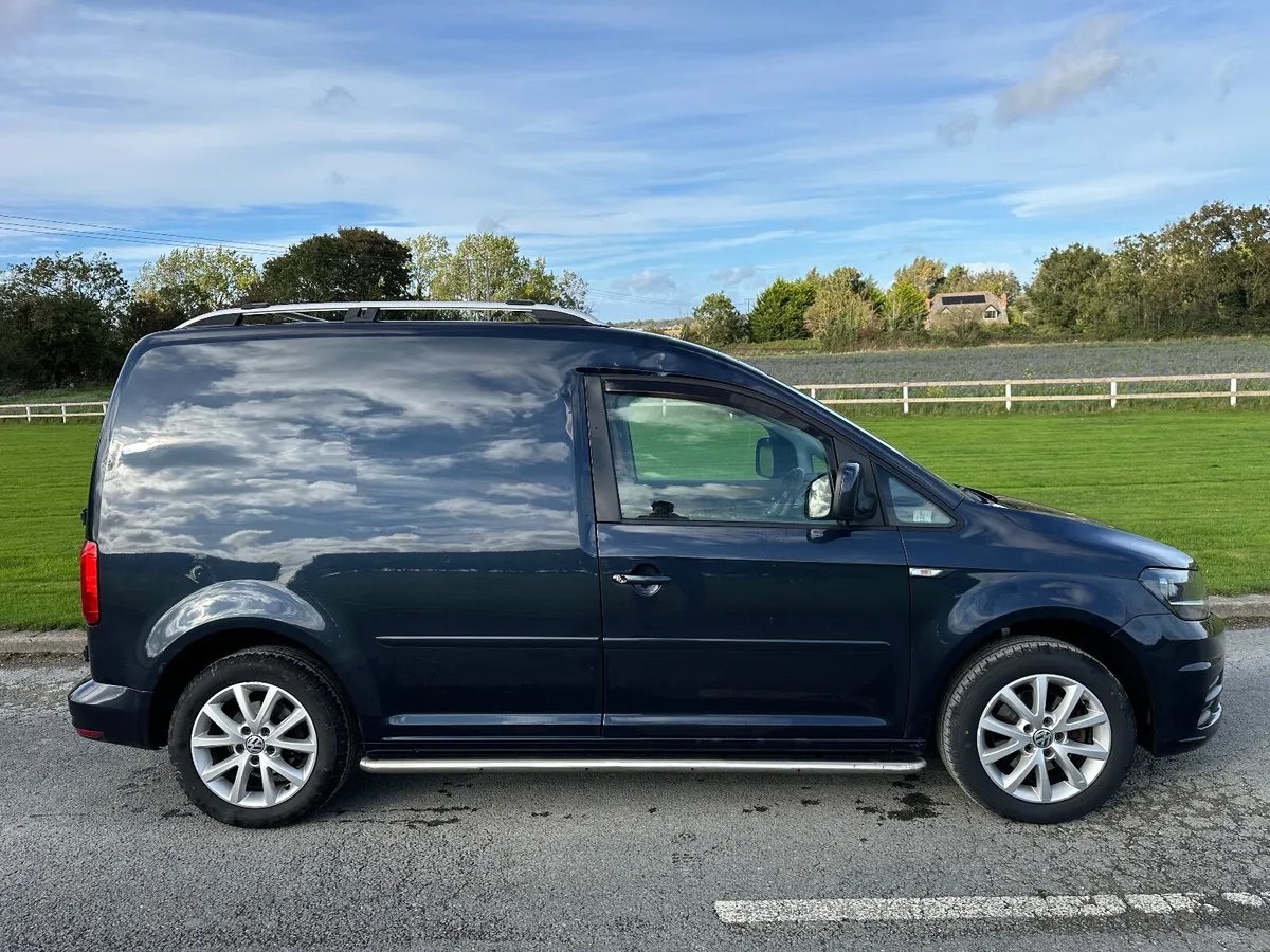 Volkswagen Caddy HighLine 2016 TAX/DOE 01/26 - Image 3