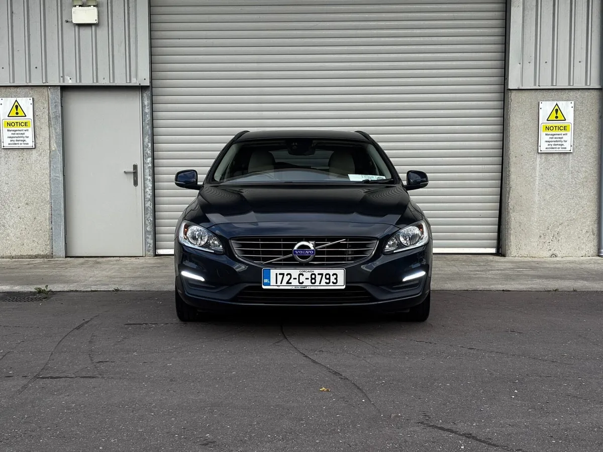 2017 Volvo V60 2.0 D2 SE Nav - Image 2