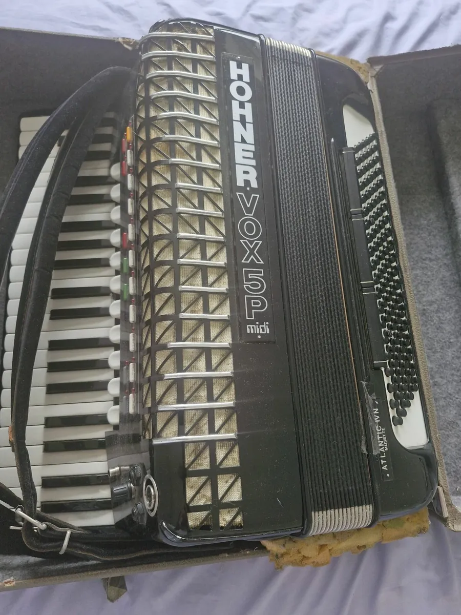 Accordion / piano - Image 1